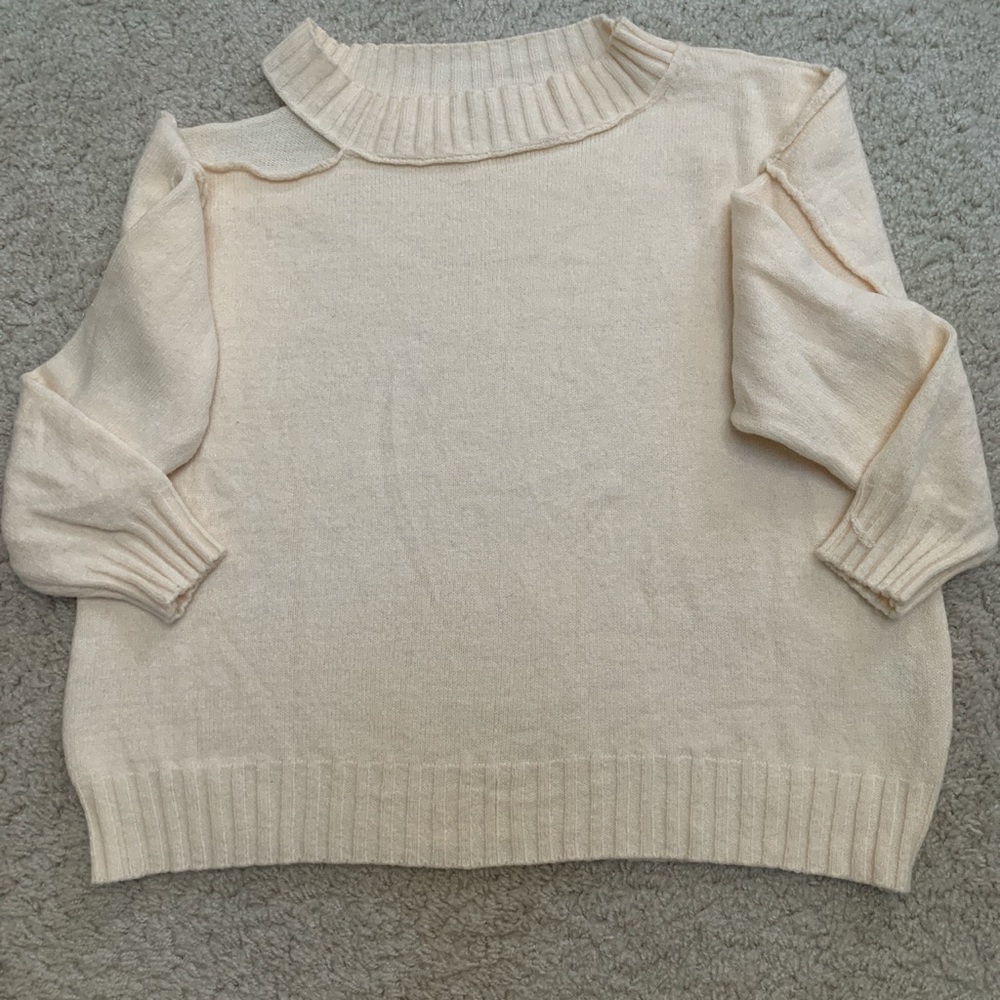 American eagle cream sweater